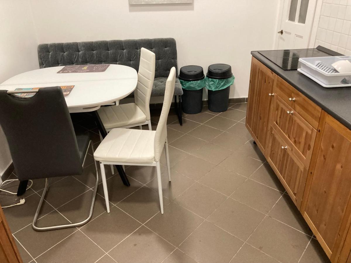 Roland Apartment Zuglo 2 บูดาเปสต์ ภายนอก รูปภาพ