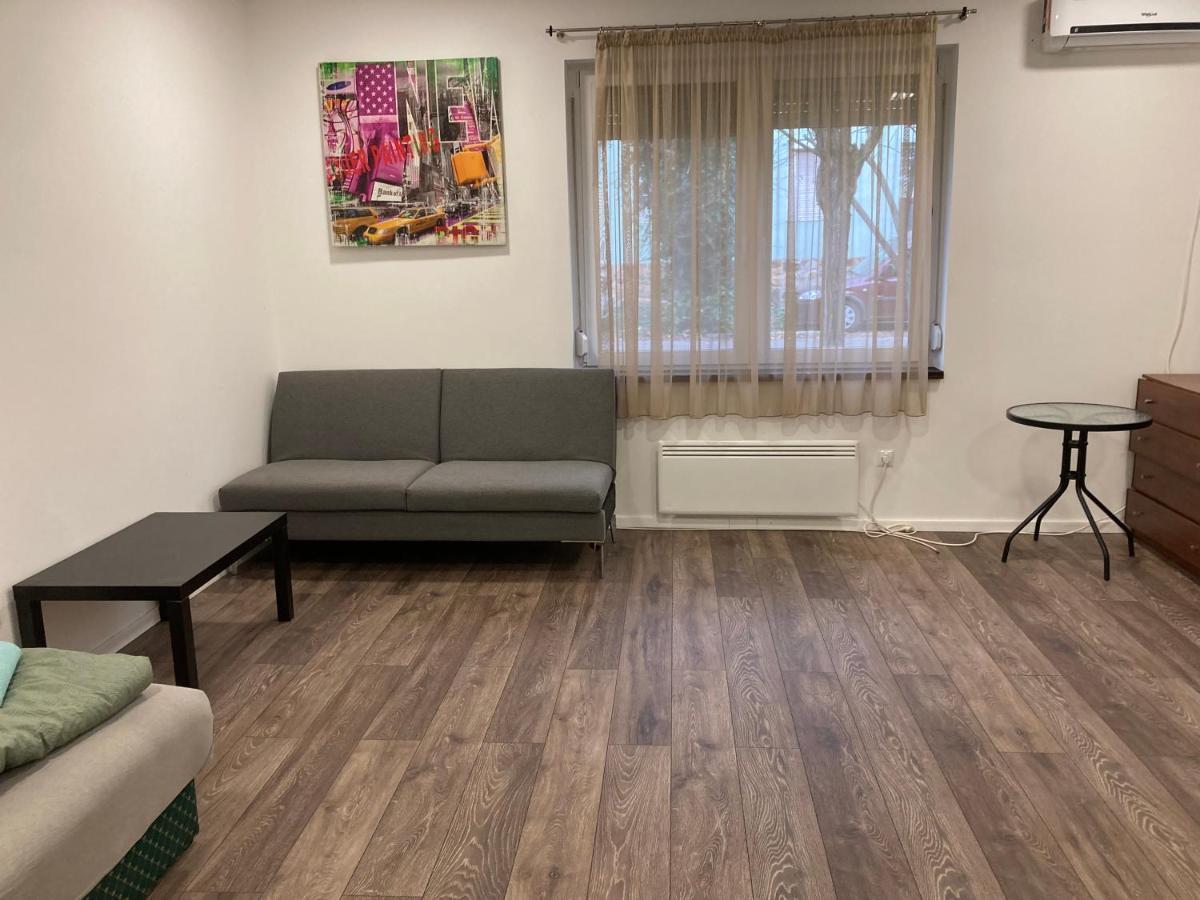 Roland Apartment Zuglo 2 บูดาเปสต์ ภายนอก รูปภาพ