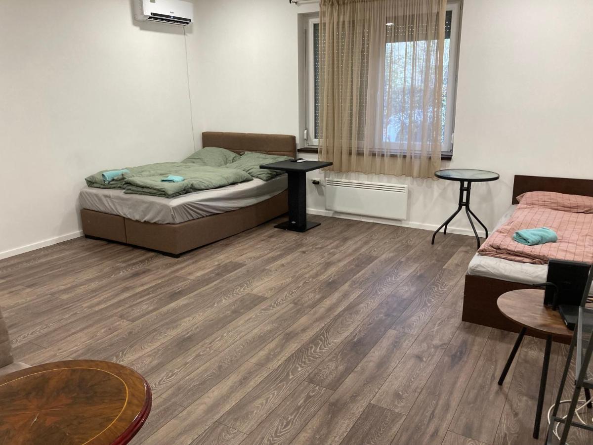 Roland Apartment Zuglo 2 บูดาเปสต์ ภายนอก รูปภาพ